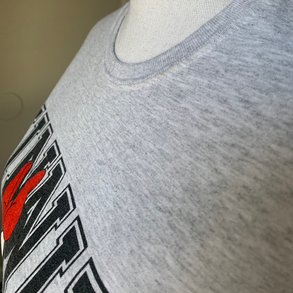 Disney sweatshirt - Picture 4 of 10